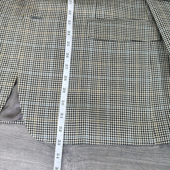 Chaps Mens Sports Coat Blazer 100% Silk Tan Houndstooth Two Button size 46R - Picture 10 of 11